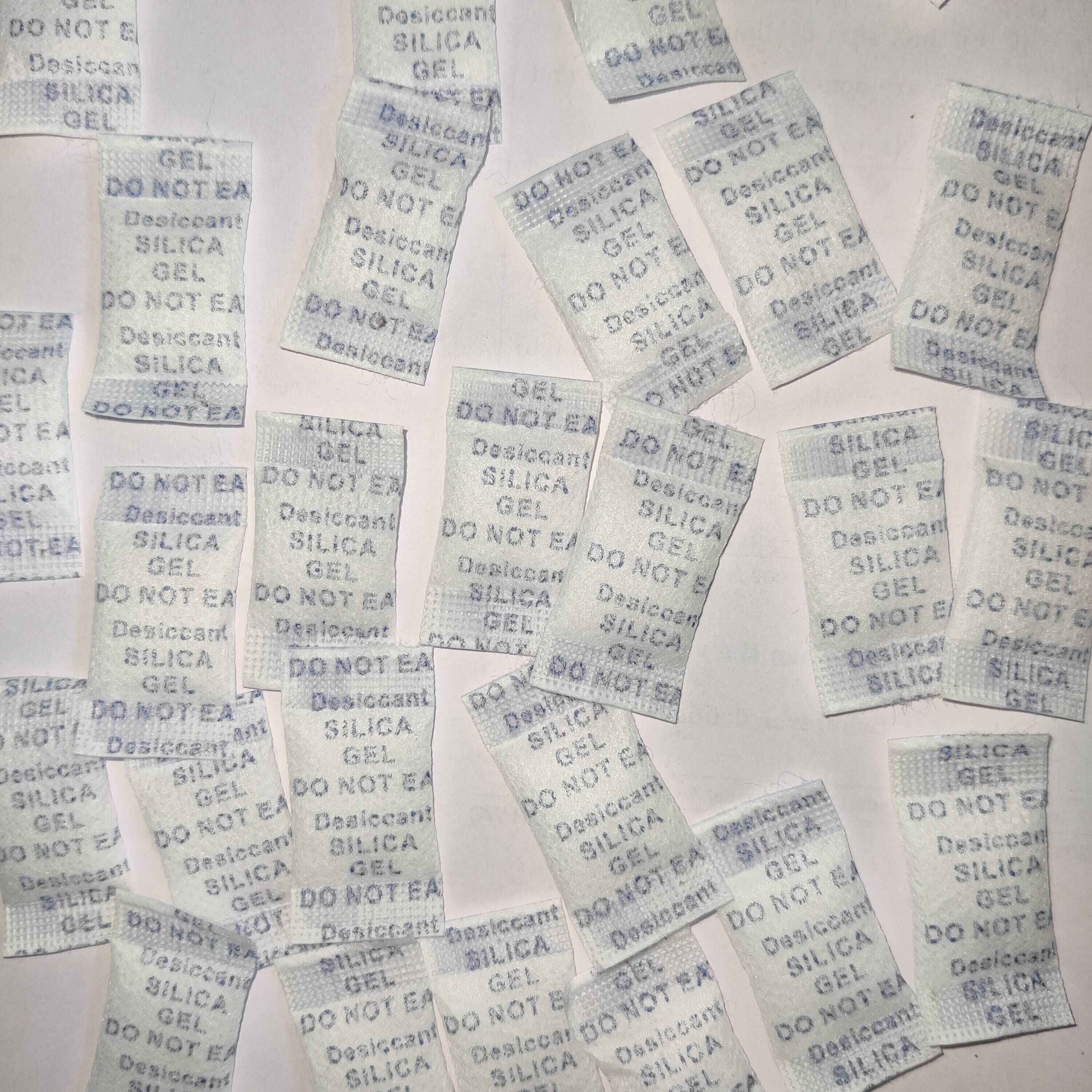 Silica Gel Pouches – How Do They Help in Securing Different Products?
